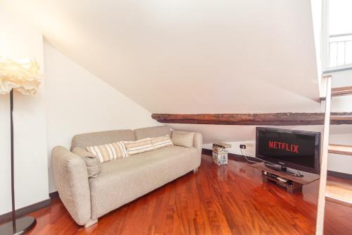 Voltri Apartment | Beach 3' - Free Wifi - Near Station - AC
