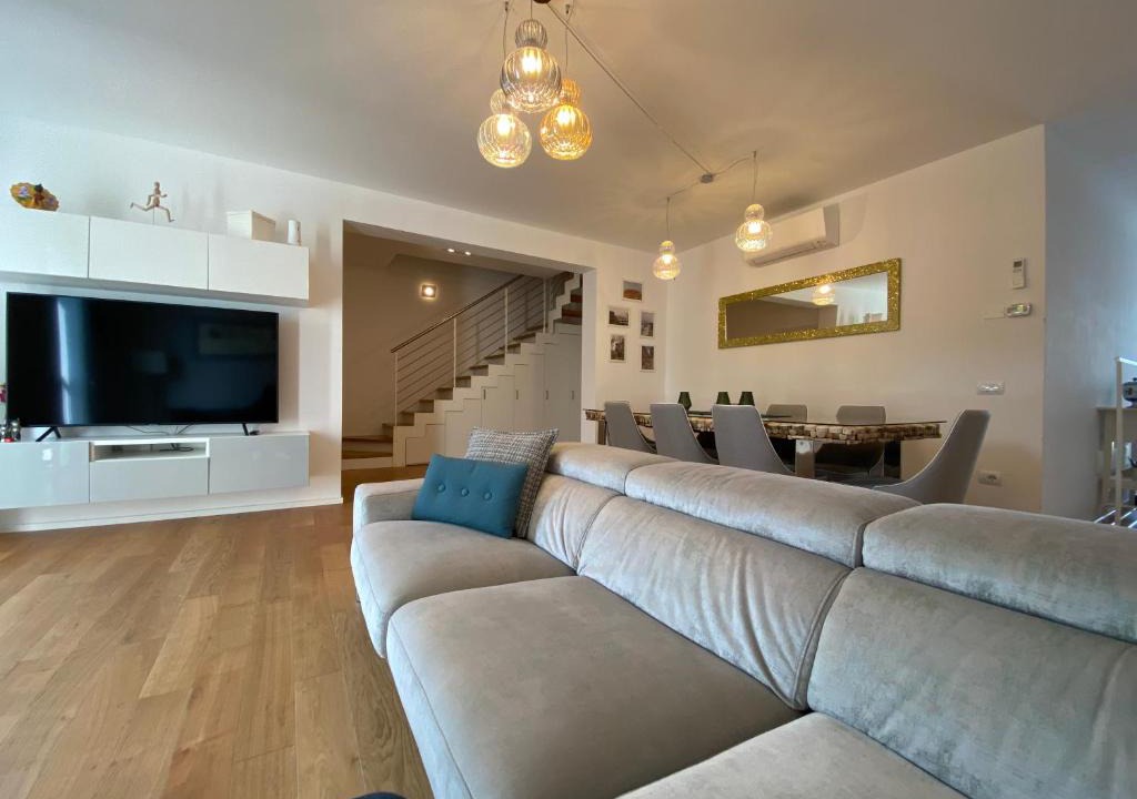 Ravenna Apartment | Beatrice Luxury Home