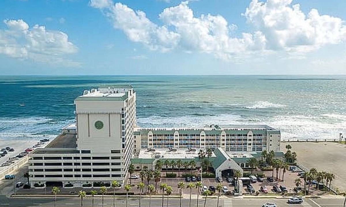 Ortona Park Condo | Beautiful 11th floor OceanView 1 Bedroom- Daytona Beach - Pool is OPEN!
