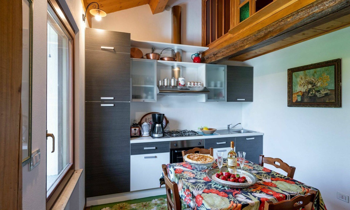 Cortiglione Apartment | Beautiful apartment for 5 people with A/C, WIFI, TV, terrace, pets allowed and parking