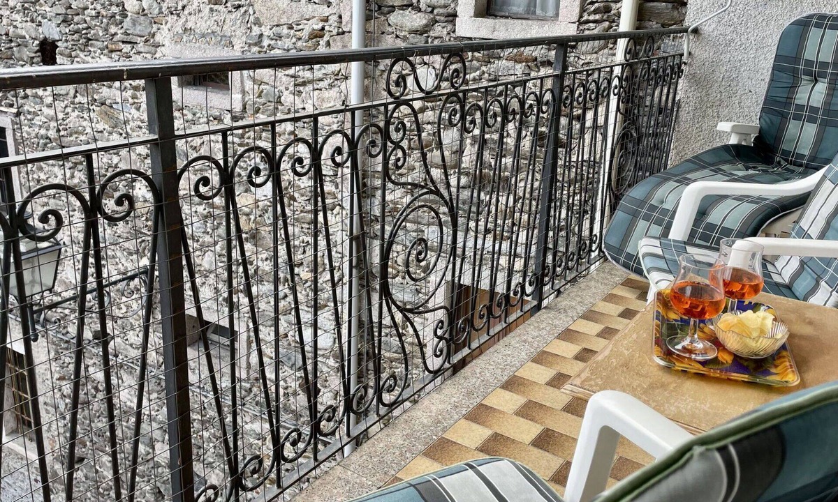Baveno House | Beautiful private villa for 5 guests with WIFI, TV and balcony