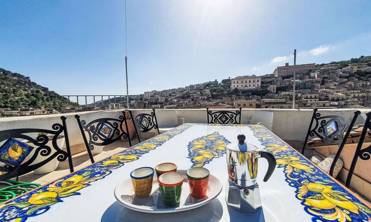 Modica House | Beautiful private villa for 4 guests with WIFI, A/C and terrace