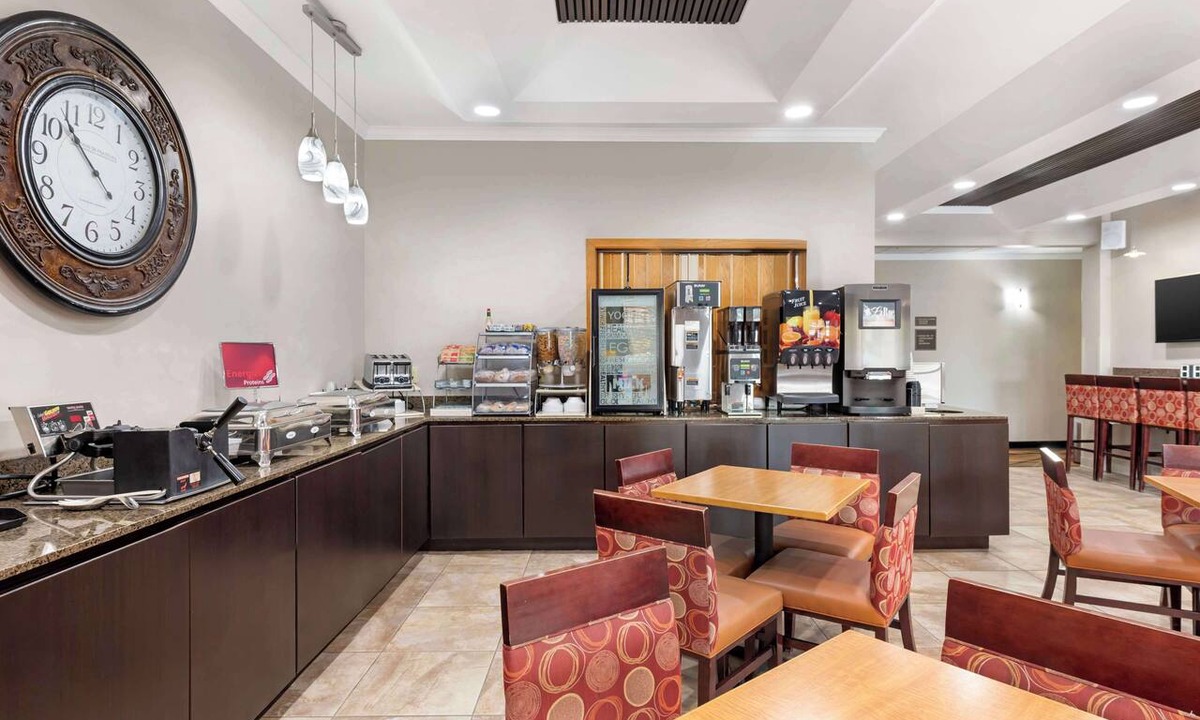 Albert Lea Hotel | Best Western Plus Albert Lea I-90/I-35 Hotel