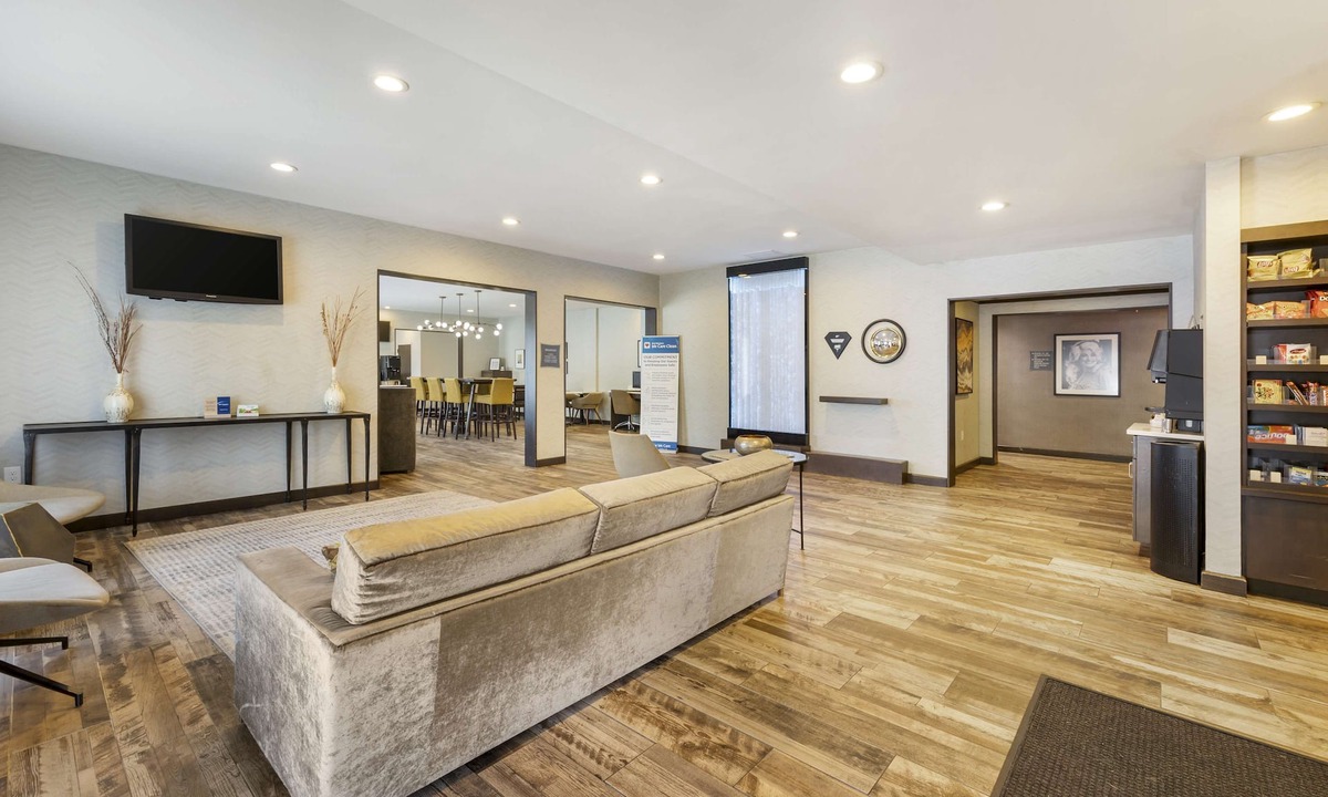 Donelson Hotel | Best Western Plus Nashville Airport Hotel