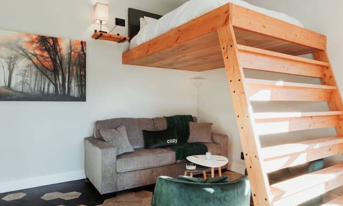 Benton Villa | Beyond the Veil Suite 3