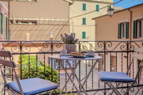 Laigueglia Apartment | Bilocale affacciato sul budello a 30 mt dal mare