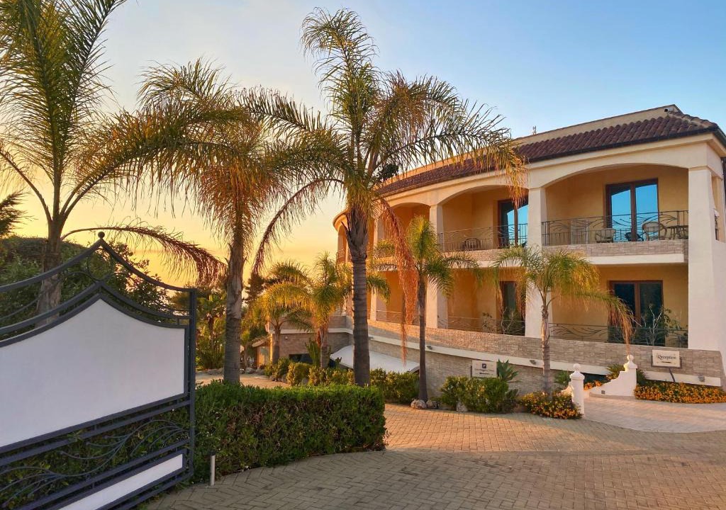 Marina di Zambrone Hotel | Blu Tropical Resort