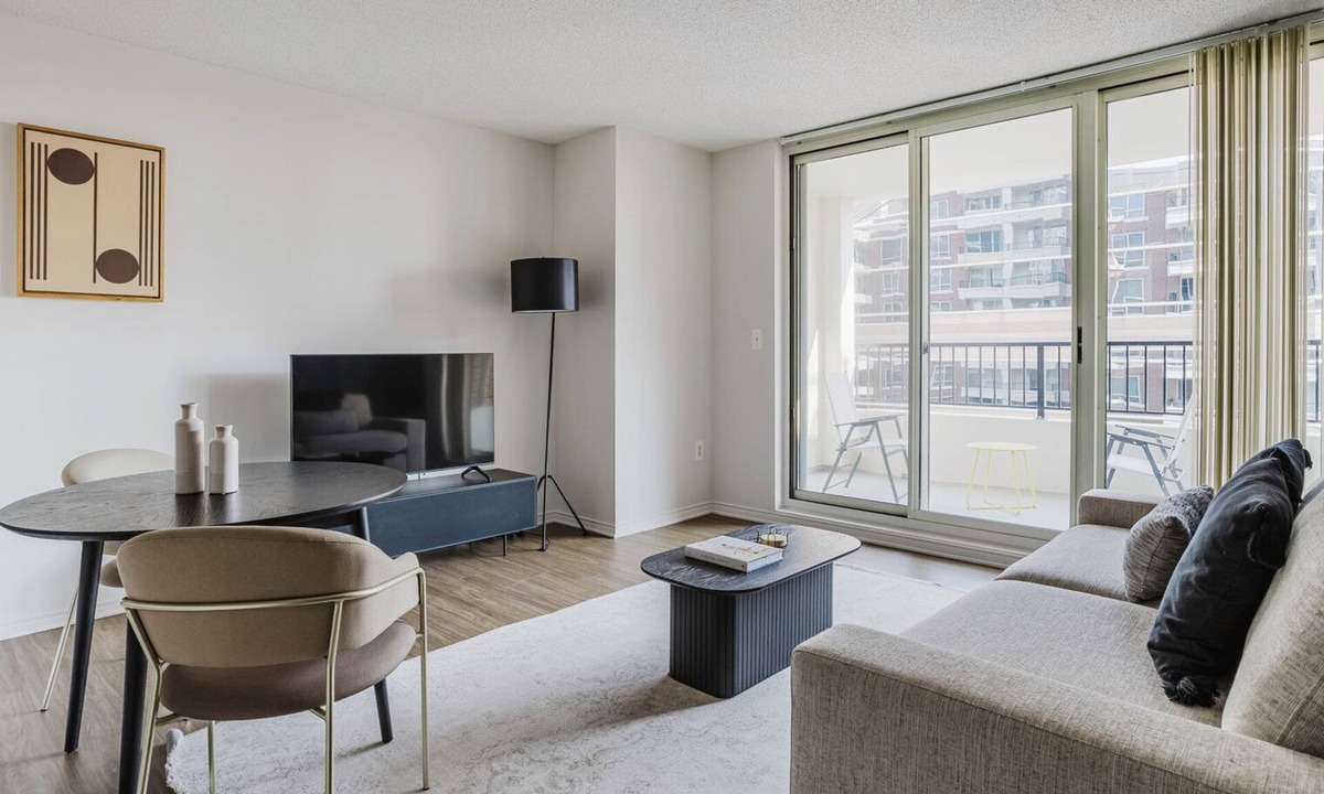 Ballston Apartment | Blueground | Ballston, pool, nr Arlington National Cemetery