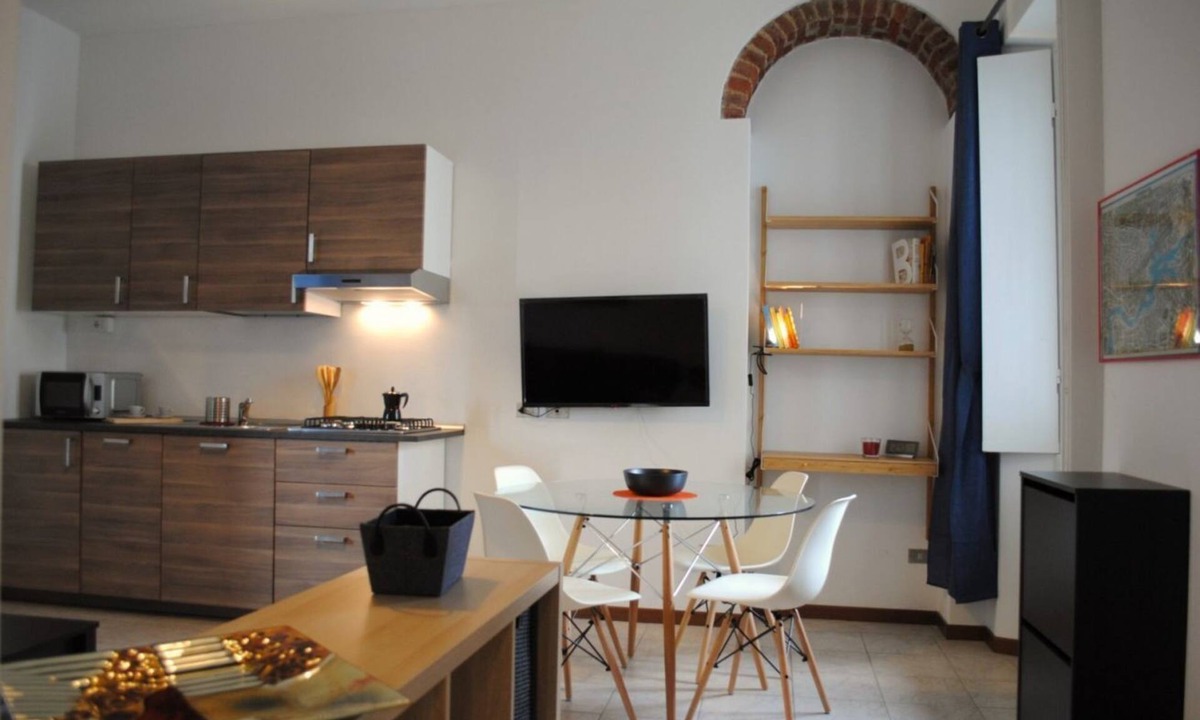 Gallarate Apartment | BNBOOK - Cascina Crennese Bilo