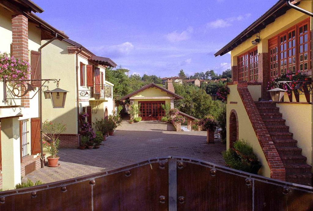 Rocca D'Arazzo Apartment | BORGO d' PARTIQUILAR