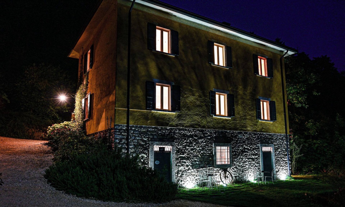 Gardola Other | BORGO PARADISO- Spacious 4-bedroom farmhouse on 2 floors, sleep 12. Pet friendly