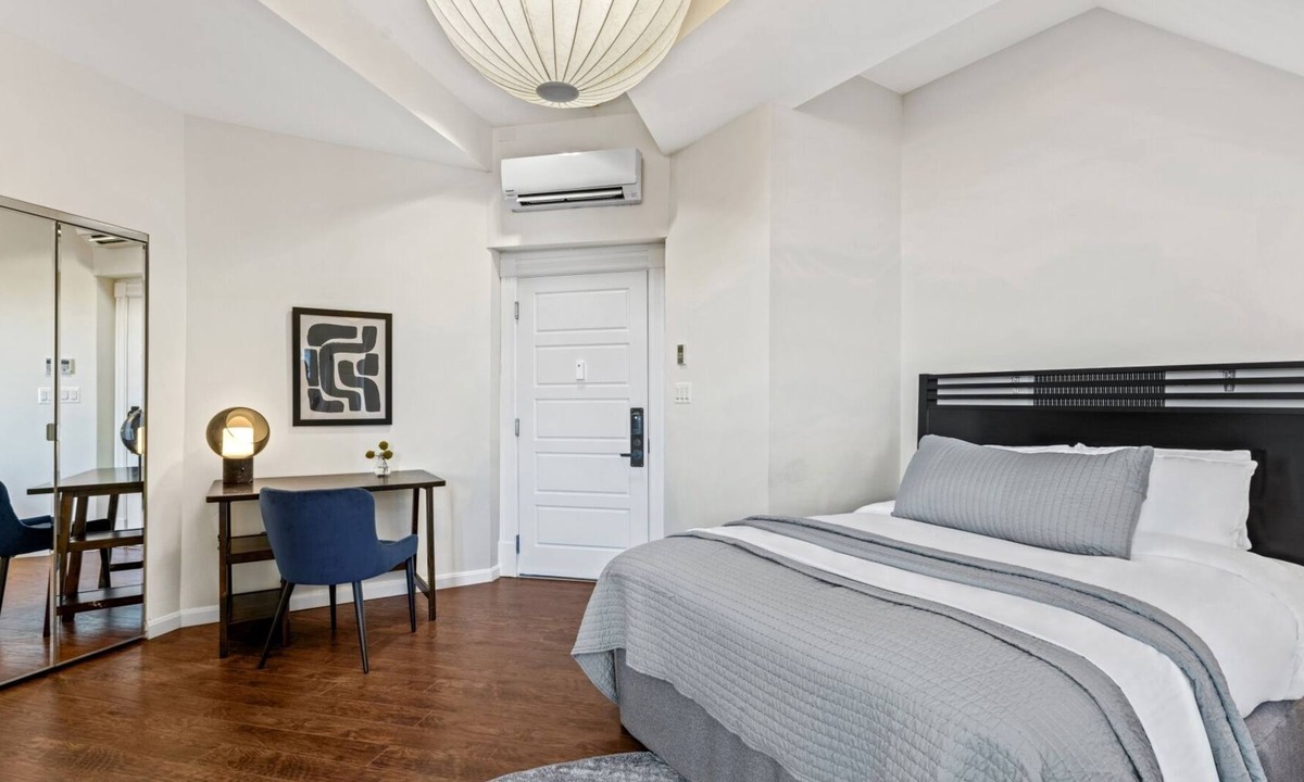 Mount Vernon Hotel | Brexton Hotel | Bright and stunning view