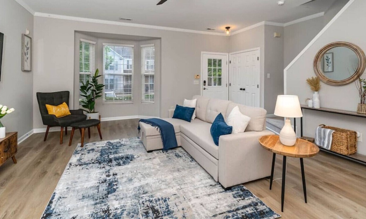 Northwest Raleigh House | Bruno Landing. Fresh, Comfortable, Convenient -RDU