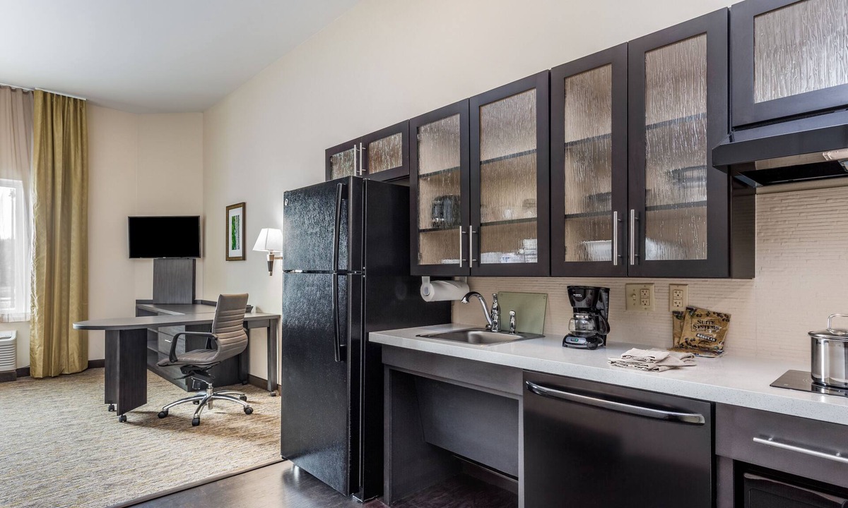 Bethlehem Hotel | Candlewood Suites Bethlehem South by IHG