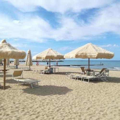 Pineta Apartment | CASA MIRO' vicinissima al mare e parcheggio privato gratuito se disponibile