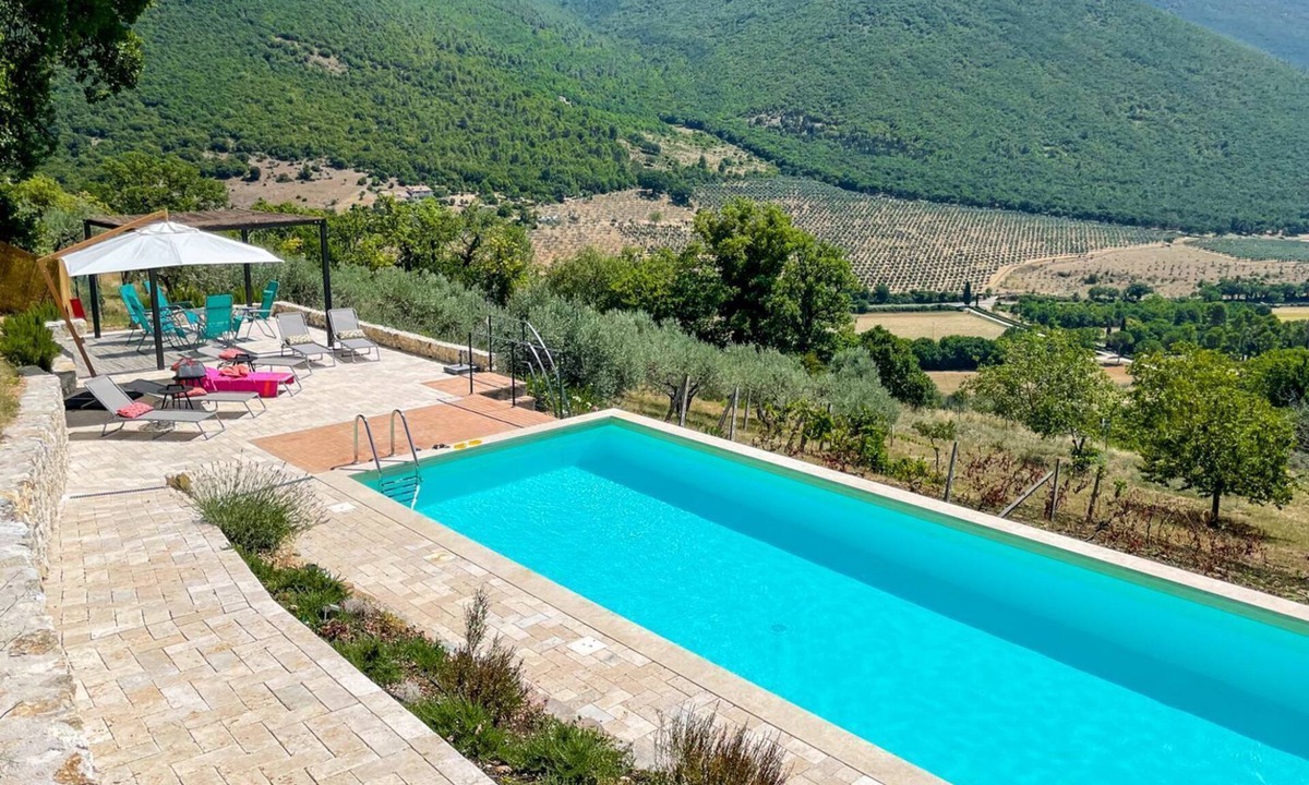 Bovara Villa | Casa Pietrina - Three Bedroom Villa, Sleeps 8