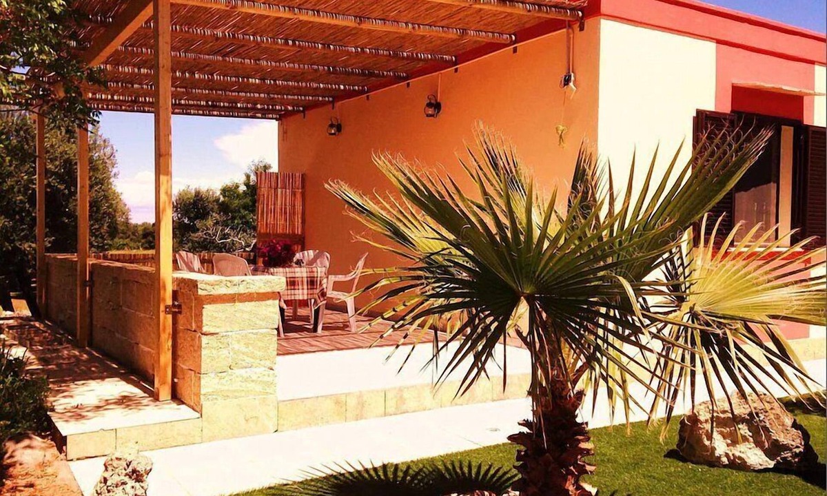 Galatone House | Casa Romina: A characteristic and welcoming independent house in the characteristic style of the Apulian countryside, with Free WI-FI.