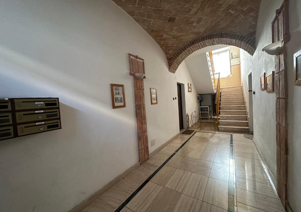 Terni Apartment | Casa Susanna - delizioso piano terra, centralissimo, superservito, tranquillo, appena fuori ZTL parcheggio libero