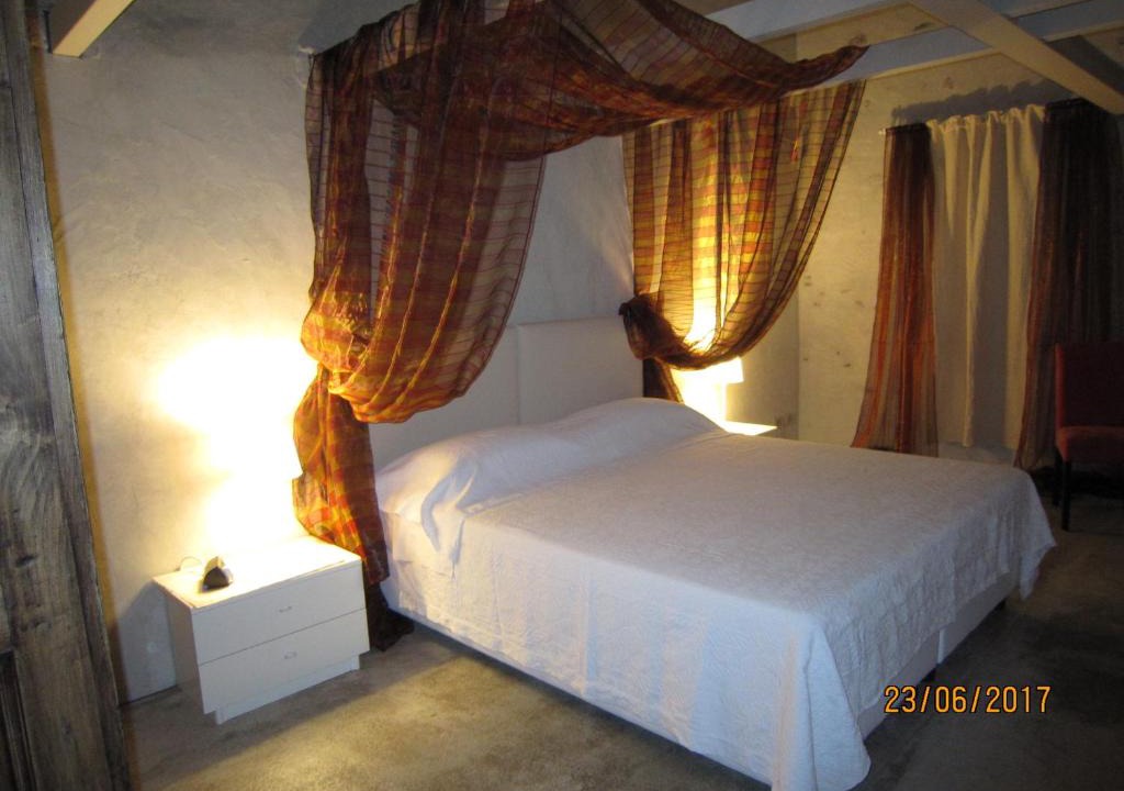 Madonna dell'Olmo Bed & Breakfast | Casa Torre Allera