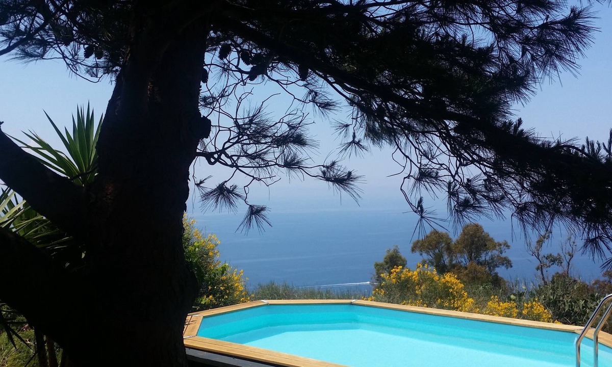 Monte Gallina Cottage | casetta eoliana romantic hideaway pool,hot tub and sauna, private use of guests