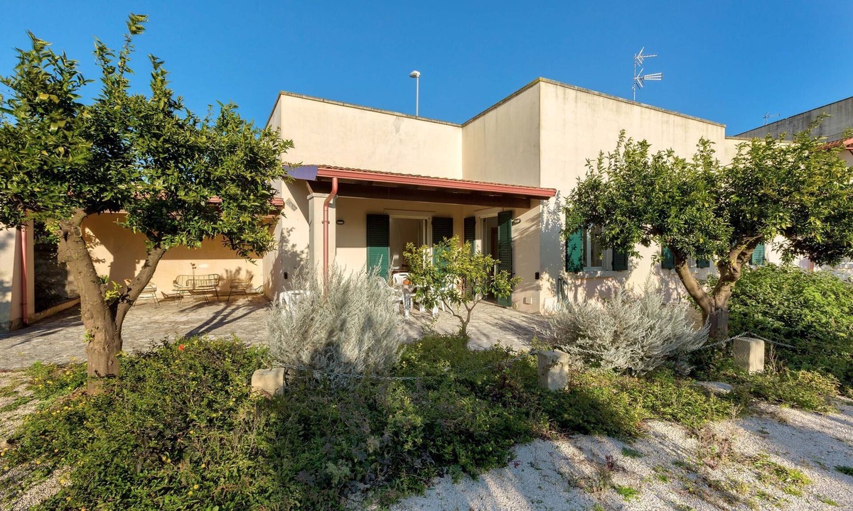 Monteroni di Lecce Apartment | Casina Farnarari - 1 by BarbarHouse
