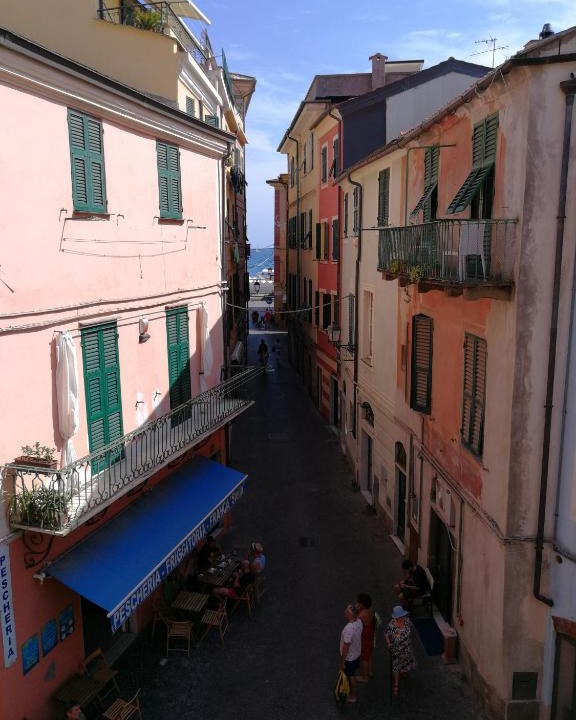 Celle Ligure Apartment | Celle mare con posto auto coperto