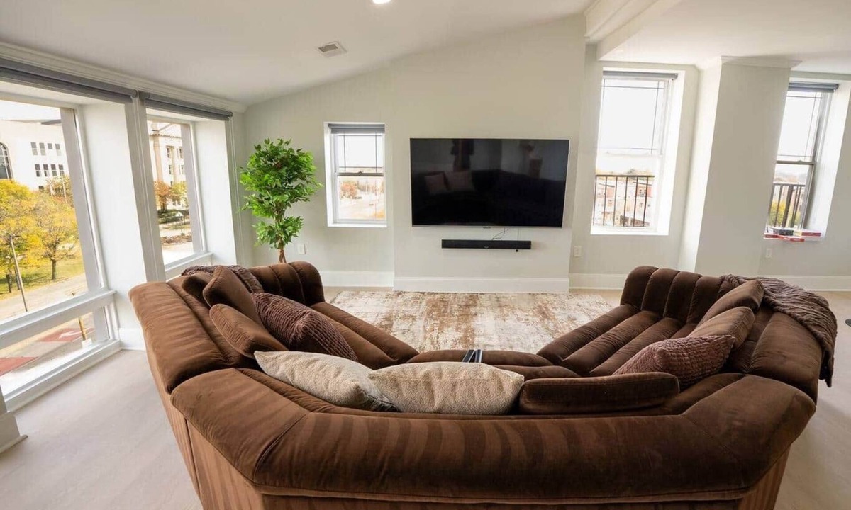Downtown Baltimore Apartment | Charmcity Residences- Unit 4