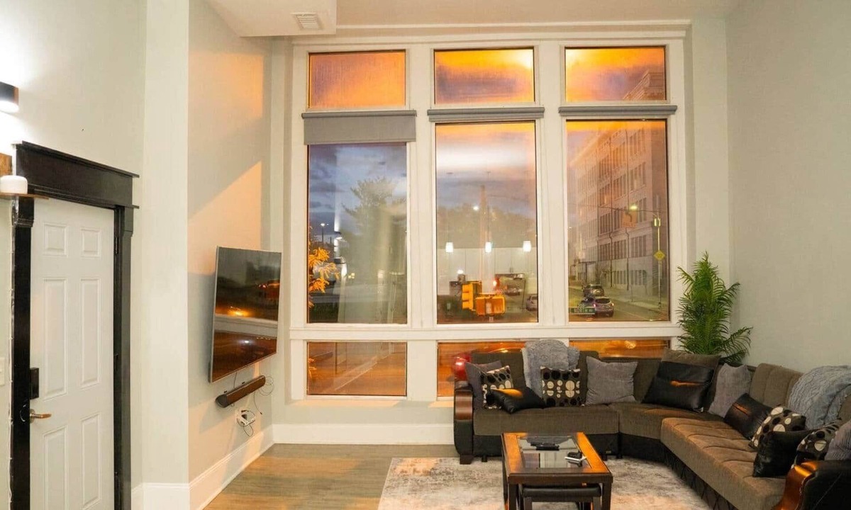 Downtown Baltimore Apartment | Charmcity Residences- Unit 1