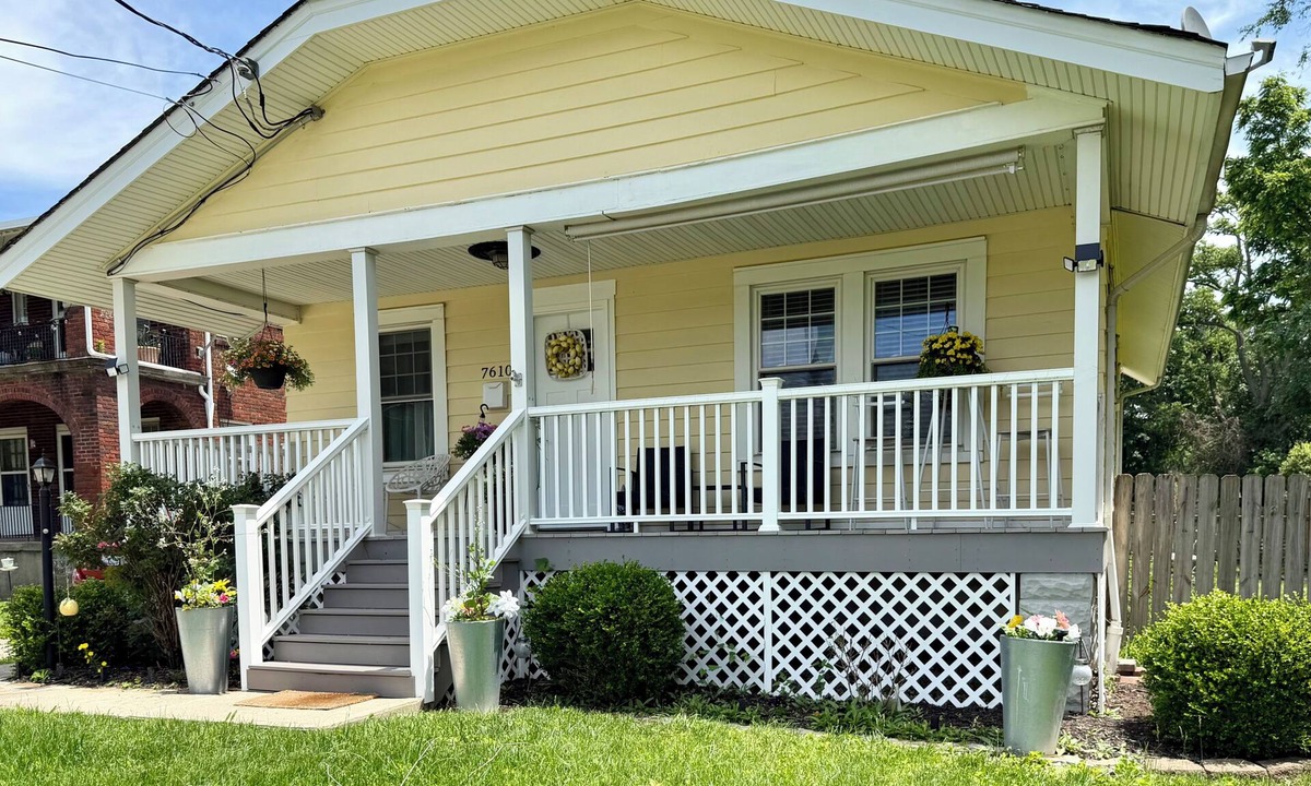 Deer Park House | Charming 3BR/2BA Home across from the park, Sleeps 6