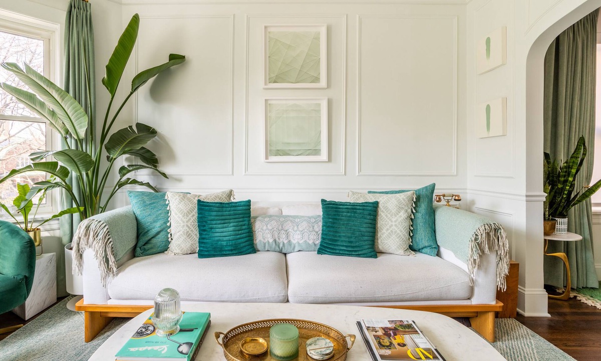 Andersonville House | Classic Chicago 2 Flat transformed into a Parisian plant lovers paradise