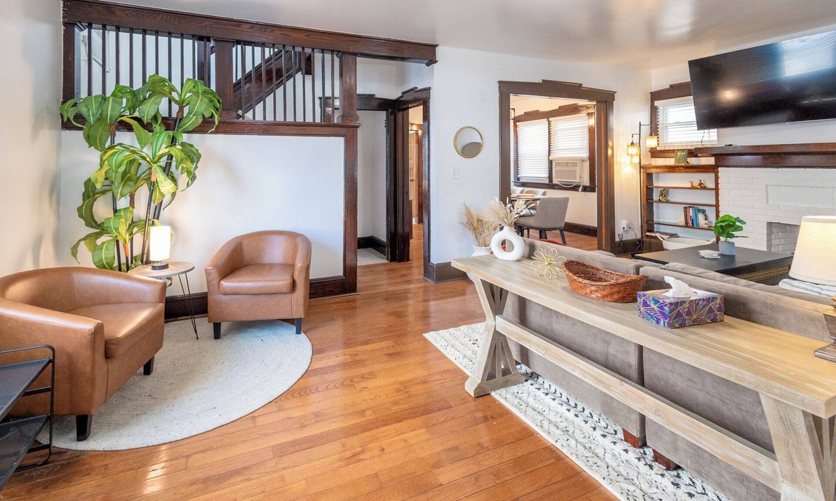 Belleville House | Clean & Comfy 3BR in Belleville: Fast WiFi-Laundry-Pets OK