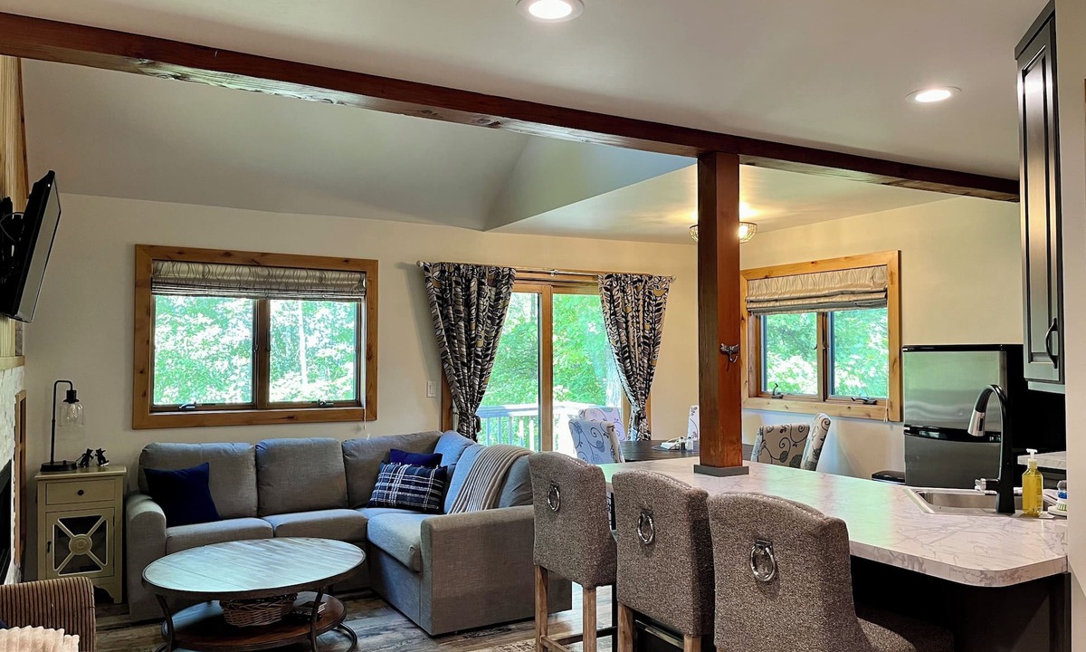 Wakefield Condo | Comfy Bear ~ Ski In/Out Remodeled 2 bedroom/2 bath Condo at Snowriver!