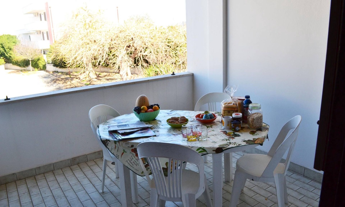 Torre dell'Orso Apartment | Cosy Apartment Near the Beach with Balcony