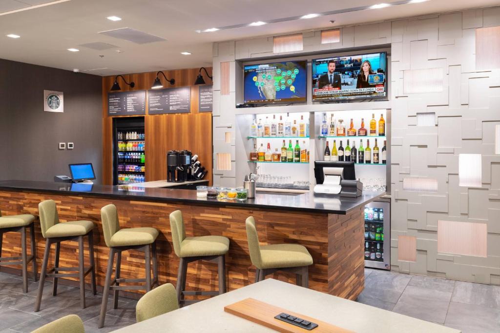 Bowie Hotel | Courtyard by Marriott Bowie