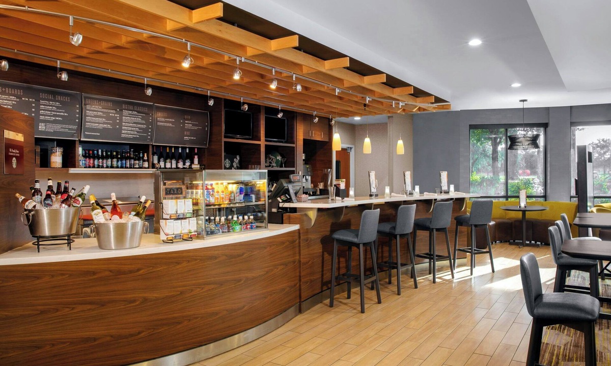 Arlington Hotel | Courtyard by Marriott Jacksonville I-295/East Beltway