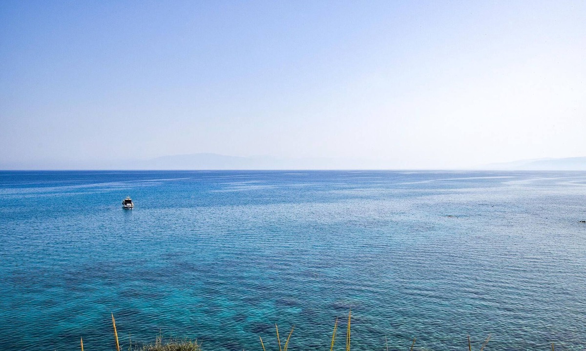 Caminia Apartment | Cozy and charming apartment with garden and sea view.
