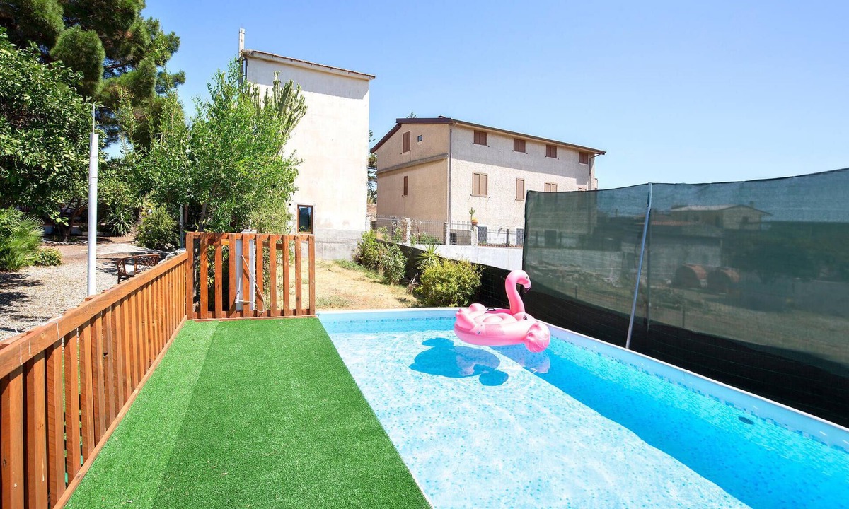 Saline Joniche House | Cozy home in Saline Joniche with WiFi