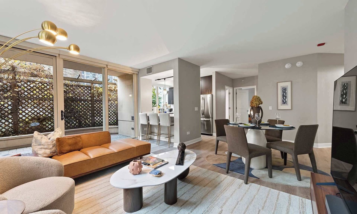 Rush and Division Apartment | Designer 3BR with Resort Amenities and Balcony