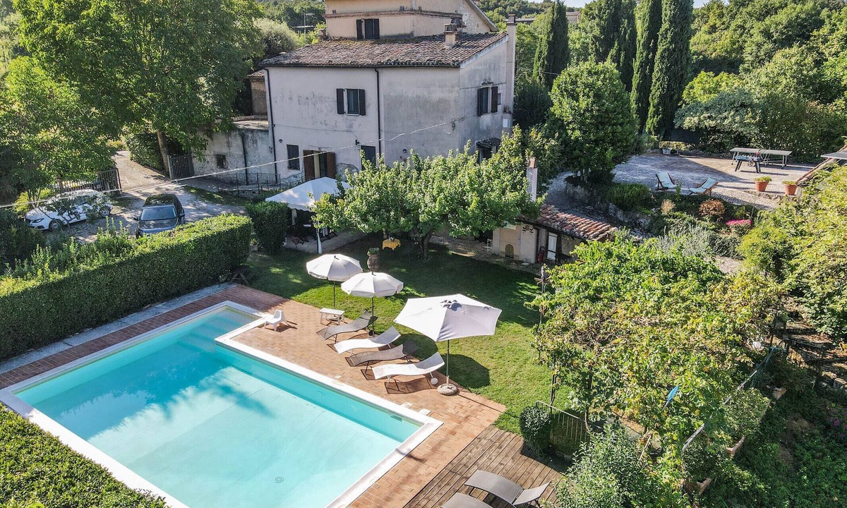 Portaria Villa | Detached villa with private pool 20 kms from Todi & Spoleto. Quiet area