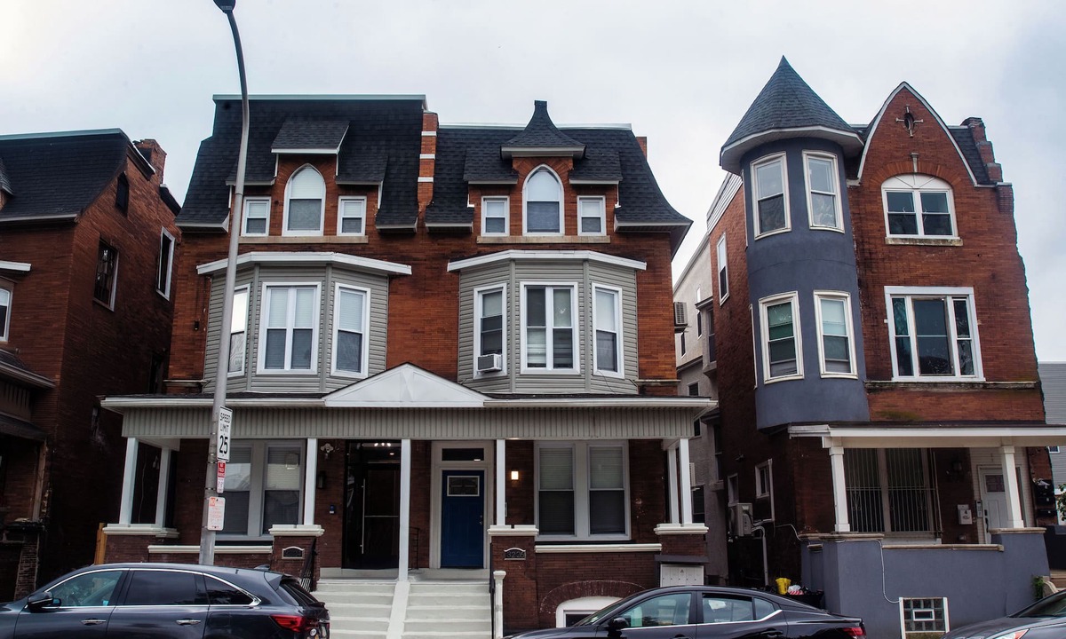North Philadelphia West Apartment | Diamond Suites Philadelphia Center