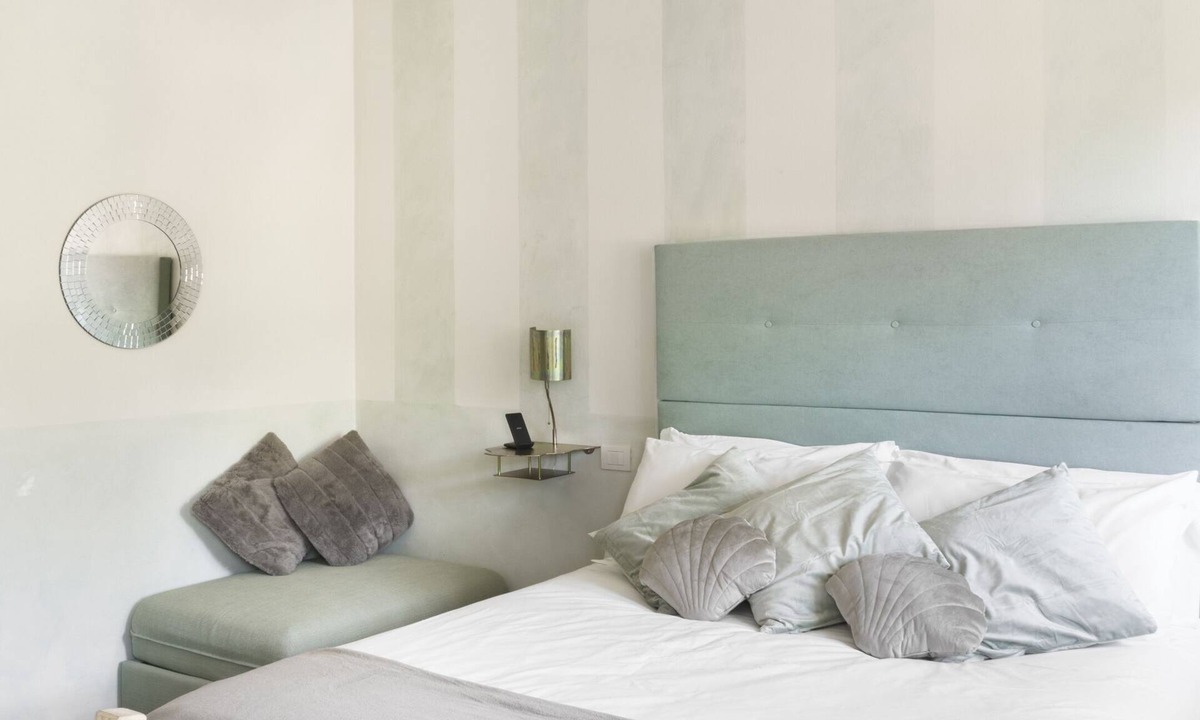 Santo Stefano Belbo Villa | Double room-Standard-Private Bathroom-Garden view-Camera Uno