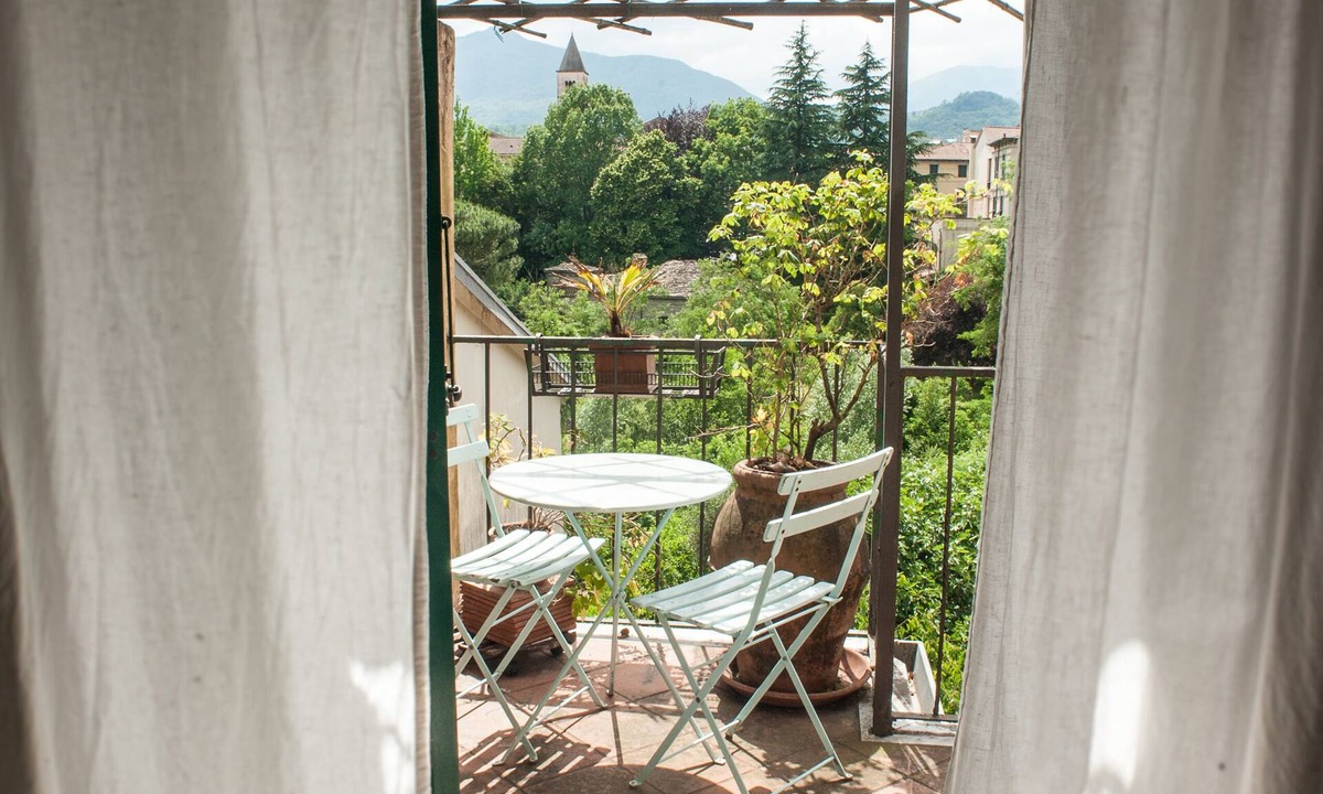Pontremoli Apartment | Edda House - Historic Center Pontremoli CIN IT045014C23IU5CVD6