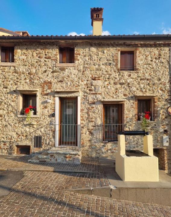 Pove del Grappa Apartment | Eloisa e Abelardo