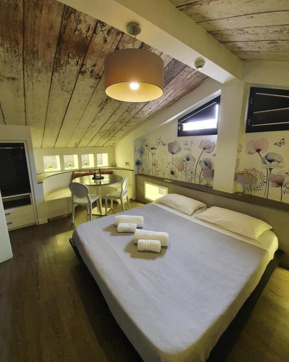 Cagliari Bed & Breakfast | Emphasis Suites & Rooms