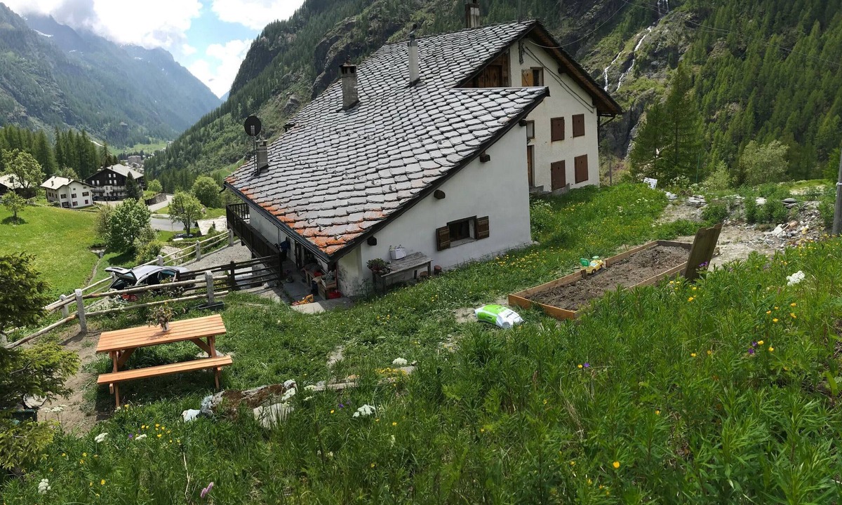 Gressoney-la-Trinite House | Enchanting Chalet on the ski slopes