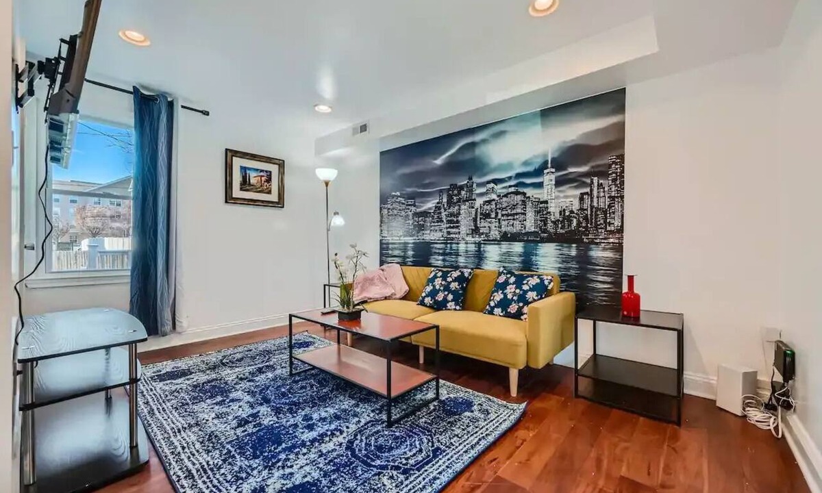 Towson House | EV Charger Ready Townson Town Center Gem 3B2.5B