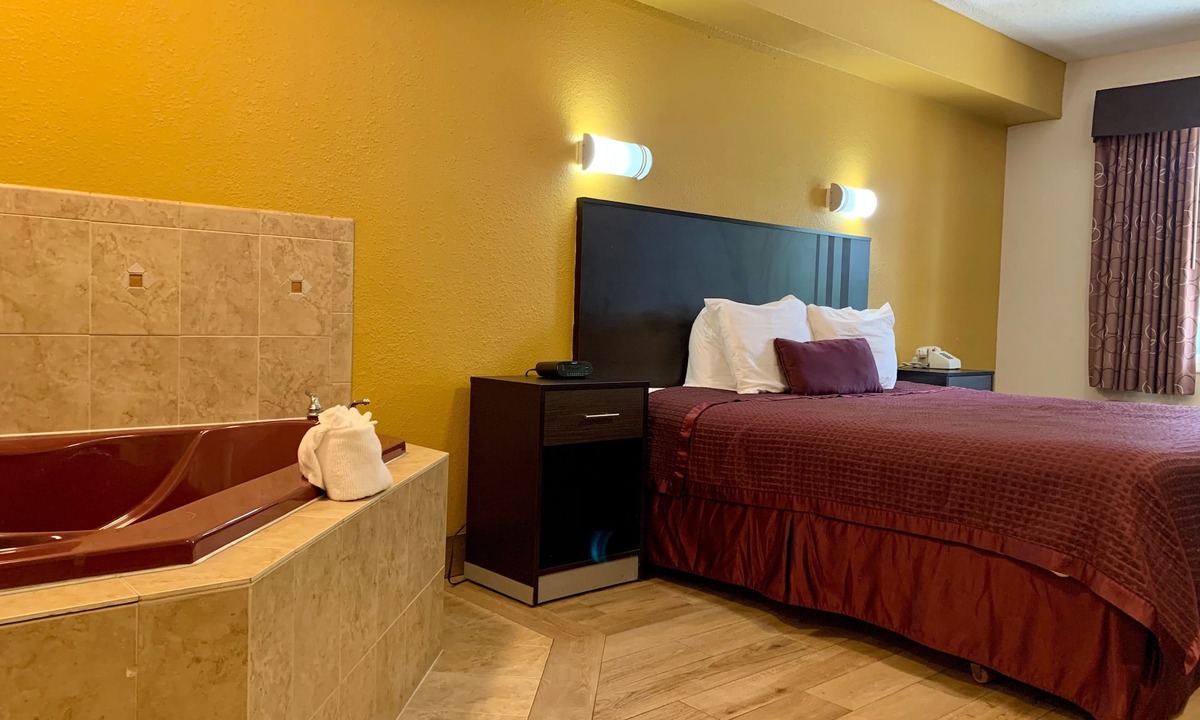 Upper Marlboro Hotel | Executive Inn And Suites