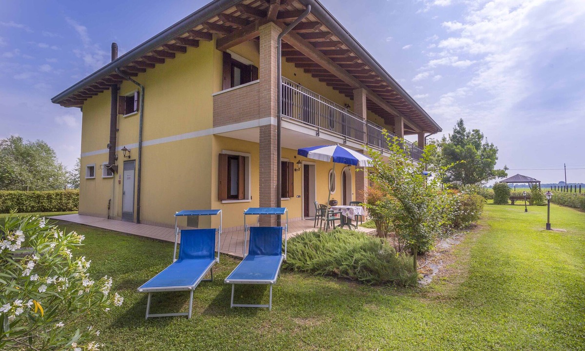 Marano Lagunare Apartment | Folaghe 1, apartment with view on the grove
