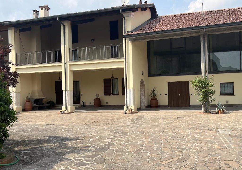 Castrezzato Bed & Breakfast | Foresteria La Corte