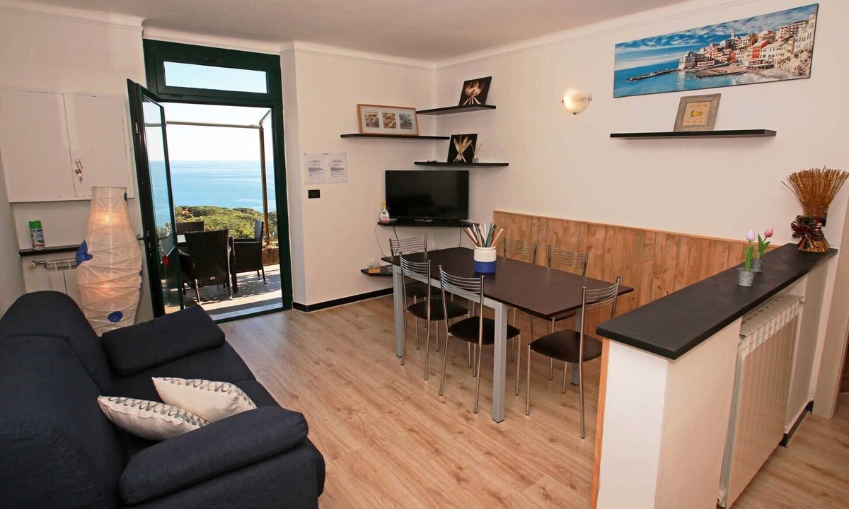 Pieve Ligure Apartment | Four-room apartment ULIVI 3 with sea view terrace
